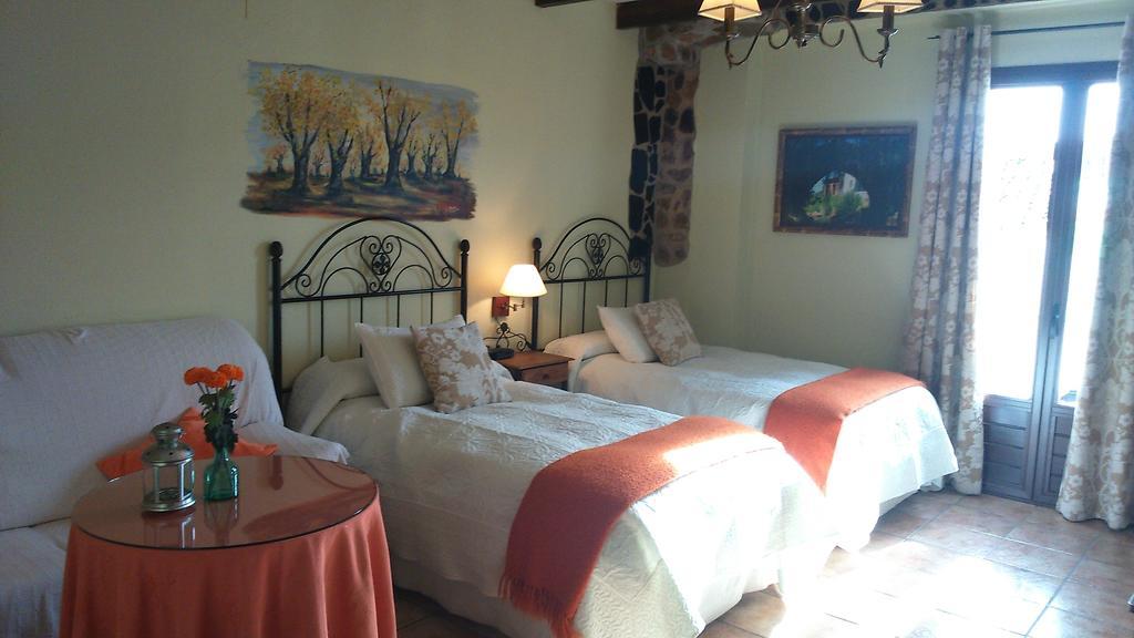 Hostal Rural Molino Del Bombo Арасена Номер фото